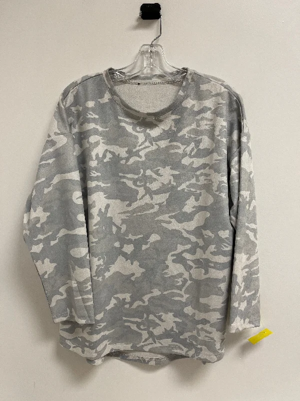 Top Long Sleeve By Clothes Mentor In Camouflage Print, Size: L